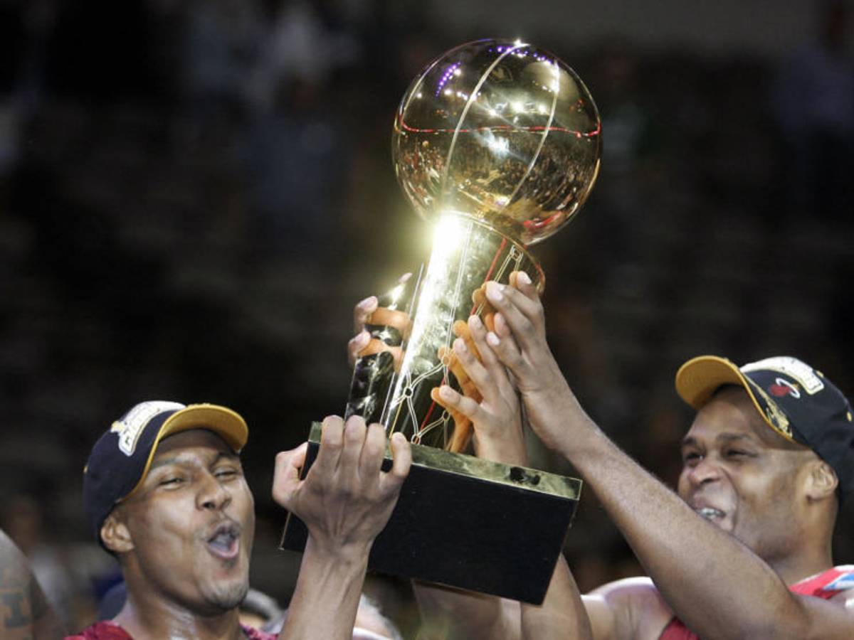 Miami Heat Champ Antoine Walker on SVG, Pat Riley, and the Miami Heat
