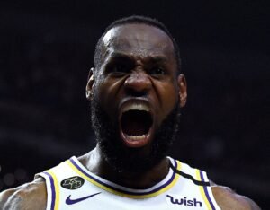 Los Angeles Lakers v Los Angeles Clippers