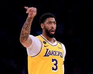 Brooklyn Nets v Los Angeles Lakers