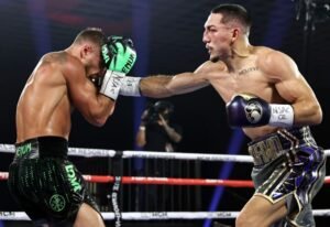 Vasiliy Lomachenko v Teofimo Lopez Jr