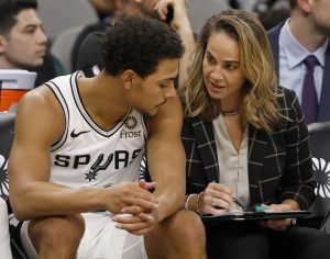 Indiana Pacers v San Antonio Spurs"n