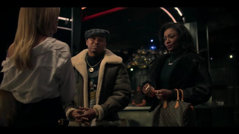 Lous-Vuitton-Bag-of-Patina-Miller-as-Raquel-Thomas-in-Power-Book-III-Raising-Kanan-S01E01-Back-in-the-Day-2021
