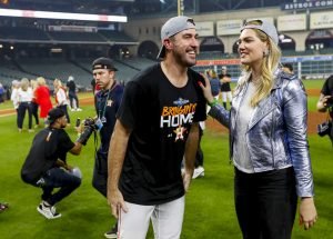 ASTROS 1011