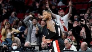 Damian Lillard/Meeting/ Portland Trail Blazers/ LandonBuford.com