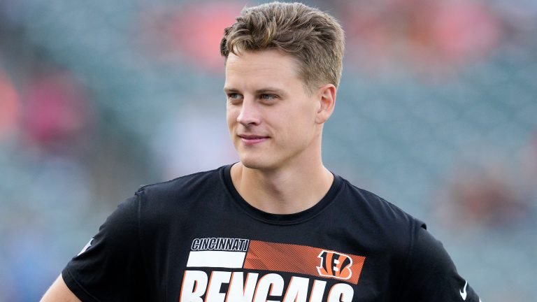 Joe Burrow/ Carted Off/ Quarterback/ CINCINNATI BENGALS/ Bengals/ Calf Strain/ 2-4 weeks Depending/ Landon Buford The Journalist/ LandonBuford.com