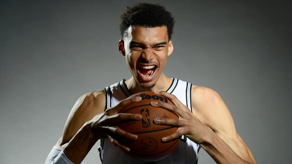 Victor Wembanyama/ Britney Spears/Las Vegas/ violated/ San Antonio Spurs Security/ NBA/LandonBuford.com