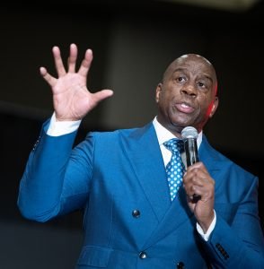 Washington Commanders/ Magic Johnson/ NFL/ NBA/MLB/Landon Buford The Journalist/Landon Buford.com