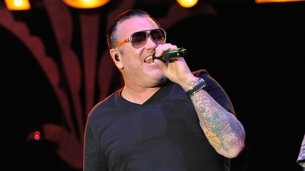 Steve Harwell/ Smash Mouth/Entertainment/ Music/ Landon Buford The Journalist/LandonBuford.com