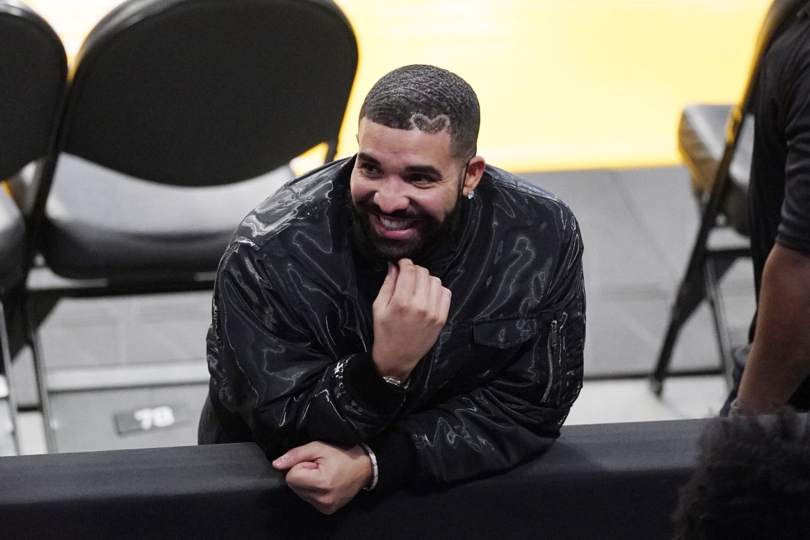Drake/ Houston Texas/ Entertainment/ Houston/ Landon Buford The Journalist/ LandonBuford.com