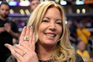 Jeanie Buss/ Los Angeles Lakers/ Sports/ Landon Buford The Journalist/ Landonbuford.com