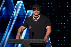 LL Cool J/ Smackdown/WWE/ APA/ Booker T/WWE/Entertainment/Landon Buford The Journalist/ LandonBuford.com