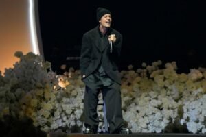 Justin Bieber’s Unveiled Maestro Moment: Resurfacing Video of Orchestra Conducting and Composition Debut