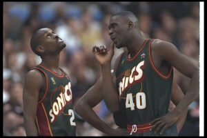 Kevin Durant Defers Jersey Retirement Honor to Sonics Legends: Gary Payton and Shawn Kemp