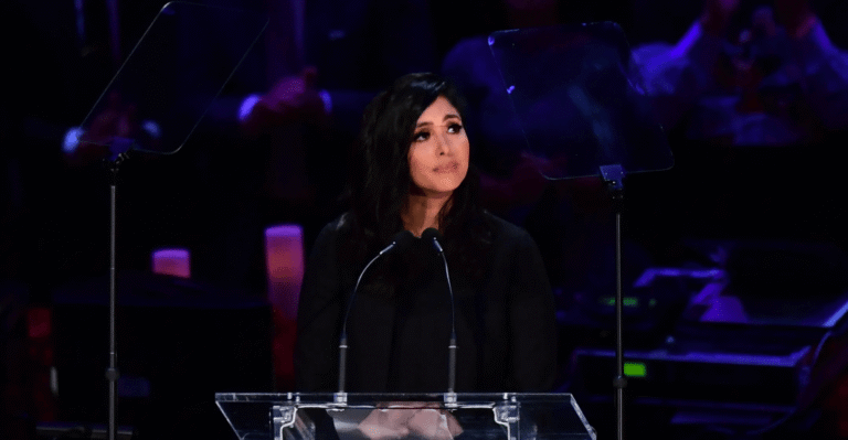 Jamal Crawford speaks at an event praising Vanessa Bryant for carrying on Kobe Bryant’s legacy.