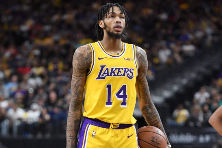 Brandon Ingram in a Los Angeles Lakers uniform during the 2018-19 NBA season