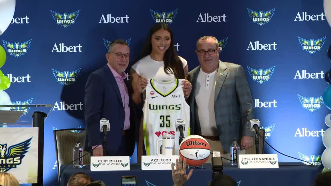 Dallas Wings Guard Azzi Fudd at Dallas Wings Introduction Press Conference